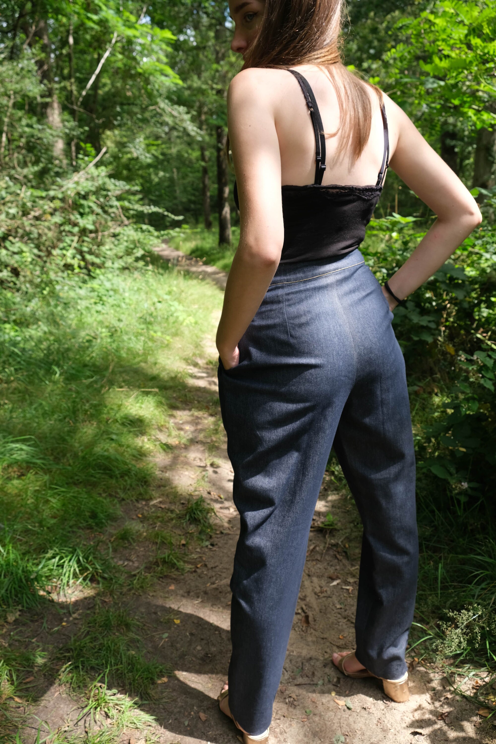 Sewing pattern Pleated pants Bulgarina - 3